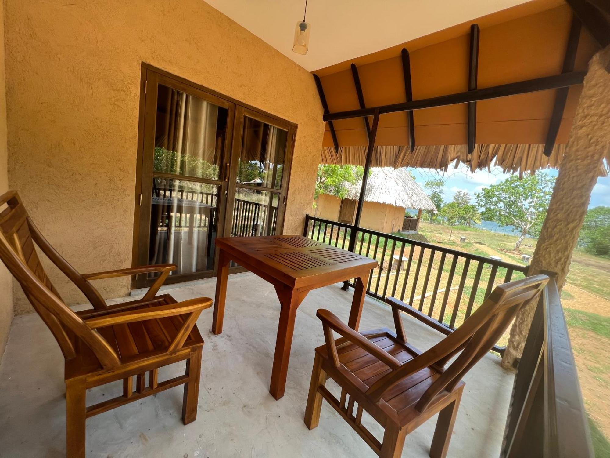 Saffron Lake Yala Tissamaharama Exterior foto
